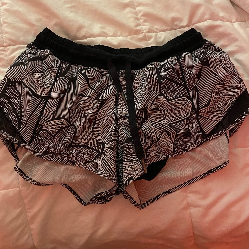 Lululemon hotty hot 2.5
